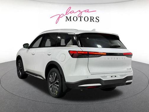 Radiant White 2026 INFINITI QX60 LUXE AWD