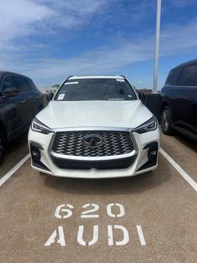 Majestic White 2023 INFINITI QX55 ESSENTIAL