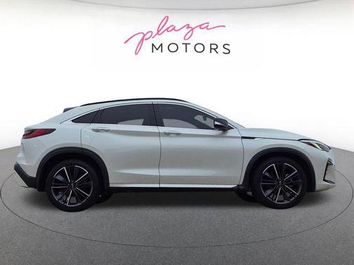 Majestic White 2023 INFINITI QX55 ESSENTIAL