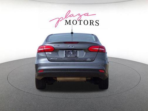 Magnetic 2018 Ford Focus SE