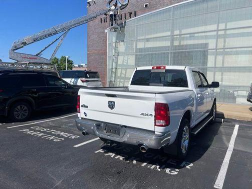 Bright White Clearcoat 2016 RAM 1500 Big Horn