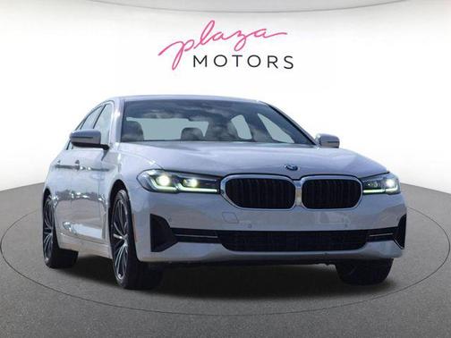 Mineral White Metallic 2023 BMW 530 i xDrive