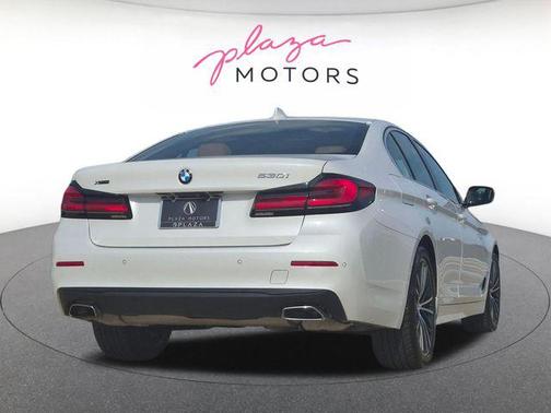 Mineral White Metallic 2023 BMW 530 i xDrive