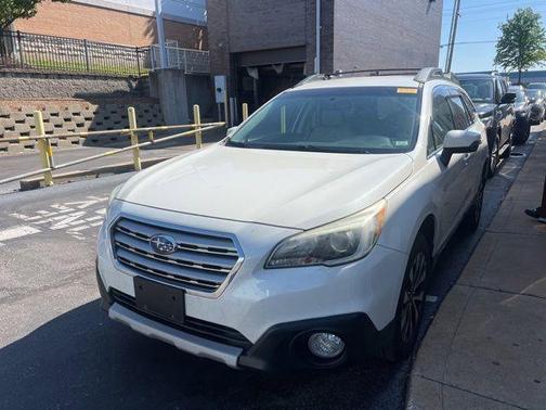 Crystal White Pearl 2015 Subaru Outback 2.5i Limited