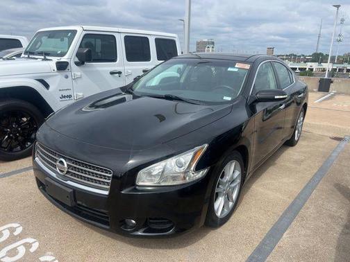 Super Black Metallic 2010 Nissan Maxima SV