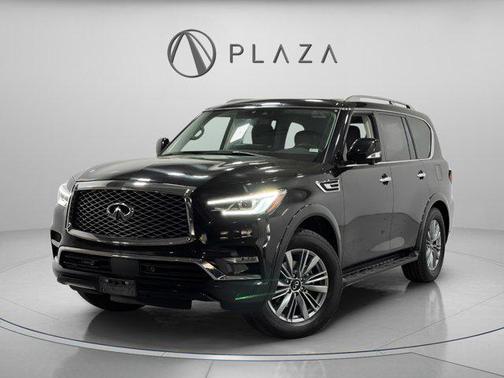 Mineral Black 2024 INFINITI QX80 Luxe