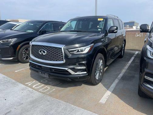 Mineral Black 2024 INFINITI QX80 Luxe