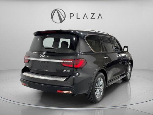 Mineral Black 2024 INFINITI QX80 Luxe