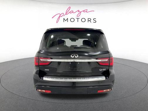 Mineral Black 2024 INFINITI QX80 Luxe