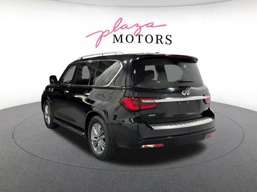 Mineral Black 2024 INFINITI QX80 Luxe