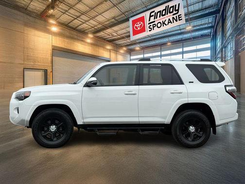 2022 Toyota 4Runner SR5 Premium