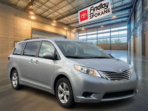 2015 Toyota Sienna LE