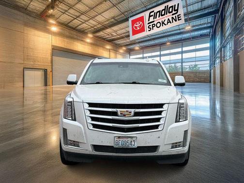 2017 Cadillac Escalade ESV Luxury