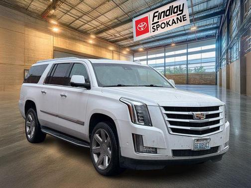 2017 Cadillac Escalade ESV Luxury