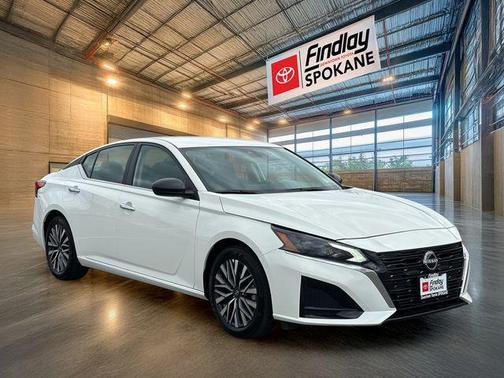 Glacier White 2025 Nissan Altima 2.5 SV