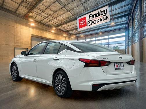 Glacier White 2025 Nissan Altima 2.5 SV