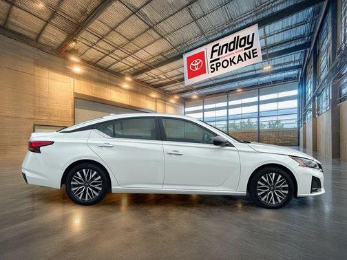 Glacier White 2025 Nissan Altima 2.5 SV