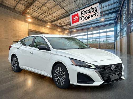 Glacier White 2025 Nissan Altima 2.5 SV