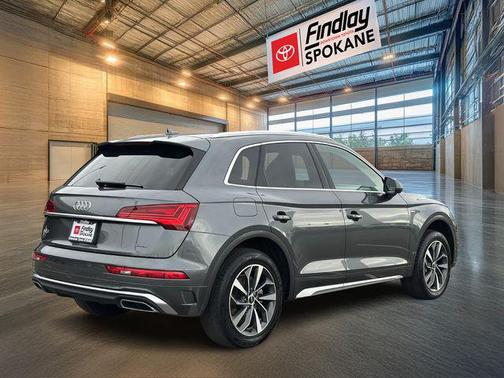 2022 Audi Q5 45 S line Premium Plus