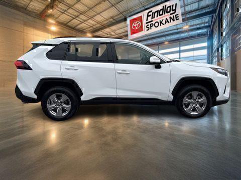 Ice Cap 2024 Toyota RAV4 XLE