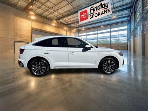 2022 Audi Q5 45 S line Premium Plus