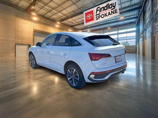 2022 Audi Q5 45 S line Premium Plus