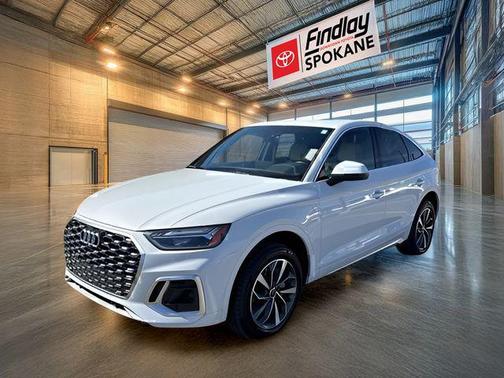 Glacier White Metallic 2022 Audi Q5 45 S line Premium Plus
