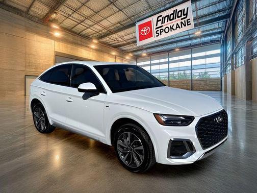 Glacier White Metallic 2022 Audi Q5 45 S line Premium Plus