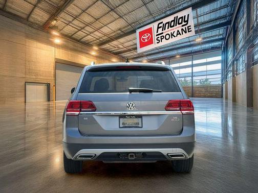 Platinum Gray Metallic 2019 Volkswagen Atlas 3.6L SE w/Technology