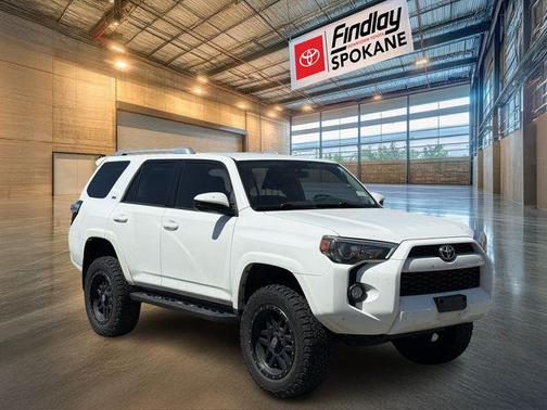 2016 Toyota 4Runner SR5