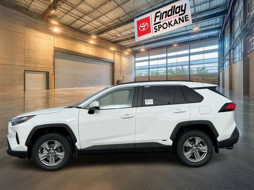 2025 Toyota RAV4 Hybrid XLE