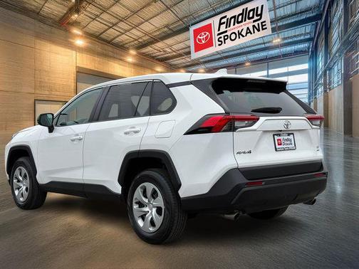 2023 Toyota RAV4 LE