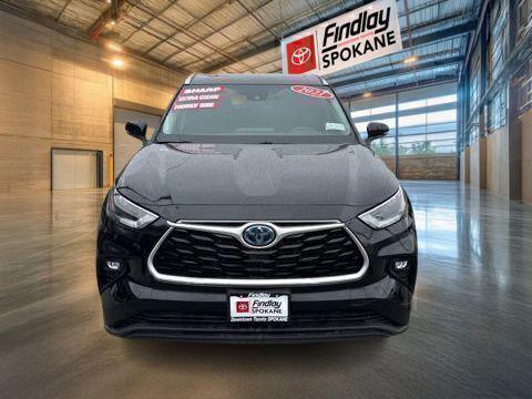 Midnight Black Metallic 2021 Toyota Highlander Hybrid XLE