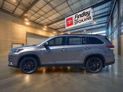 Predawn Gray Mica 2019 Toyota Highlander SE