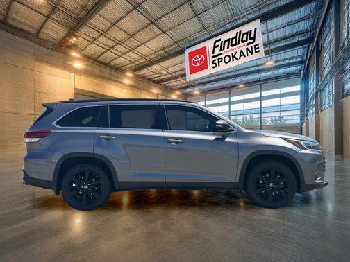 Predawn Gray Mica 2019 Toyota Highlander SE