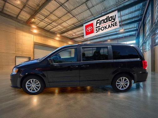 Brilliant Black Crystal Pearlcoat 2016 Dodge Grand Caravan SXT
