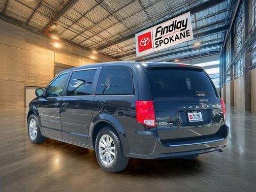 Brilliant Black Crystal Pearlcoat 2016 Dodge Grand Caravan SXT