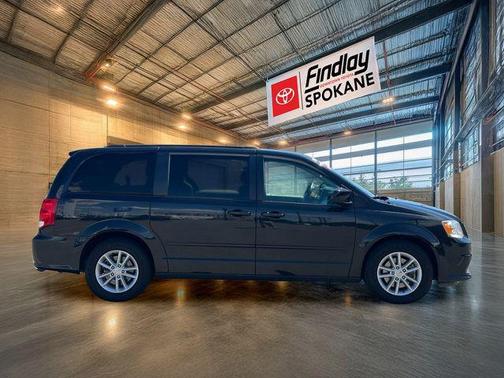 Brilliant Black Crystal Pearlcoat 2016 Dodge Grand Caravan SXT