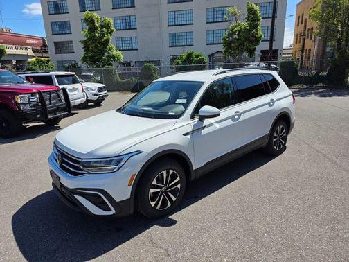Pure White 2024 Volkswagen Tiguan 2.0T S 4MOTION