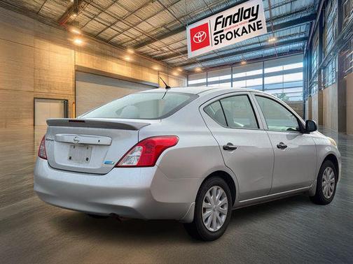 2014 Nissan Versa 1.6 S+