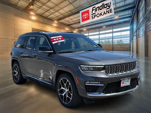 2022 Jeep Grand Cherokee Summit