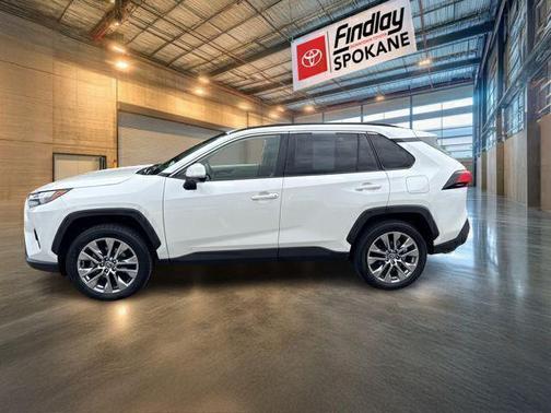 Blizzard Pearl 2022 Toyota RAV4 XLE Premium