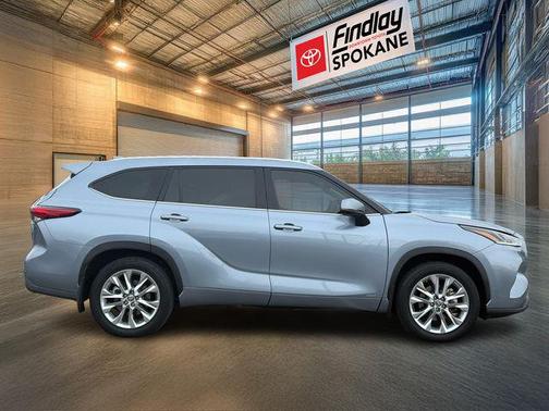 2022 Toyota Highlander Hybrid Limited