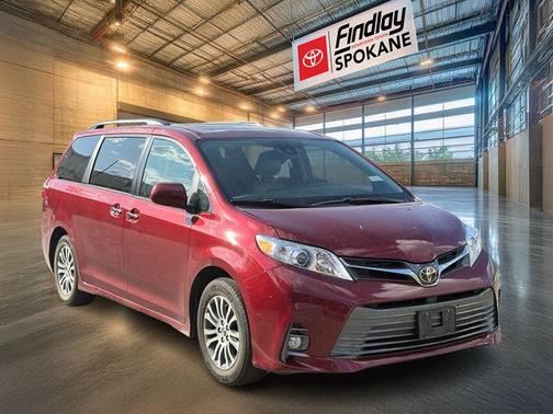 2018 Toyota Sienna SE