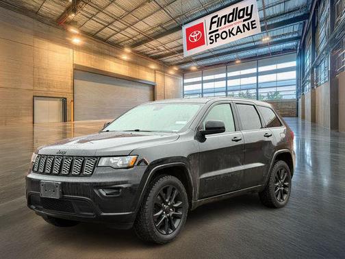 2022 Jeep Grand Cherokee Laredo