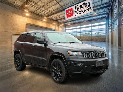 2022 Jeep Grand Cherokee Laredo