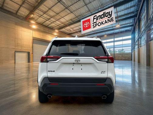 Ice 2025 Toyota RAV4 Hybrid XLE