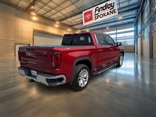 Cayenne Red Tintcoat 2022 GMC Sierra 1500 SLT