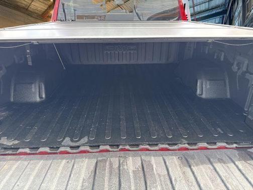 Cayenne Red Tintcoat 2022 GMC Sierra 1500 SLT