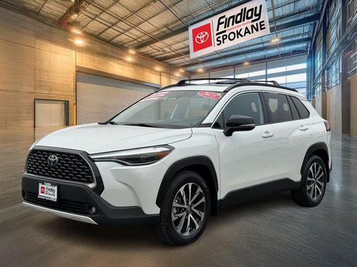 2025 Toyota Corolla Cross XLE